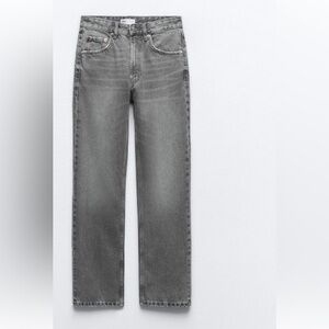 ZARA TRF STRAIGHT LEG JEANS
WITH A HIGH WAIST SZ 8